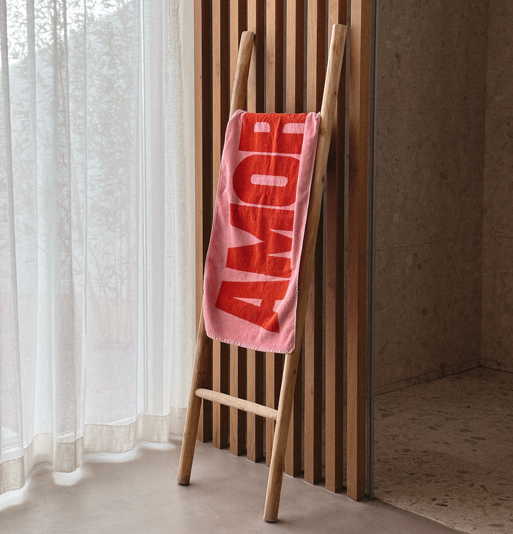 Towel AMORE, pink/red