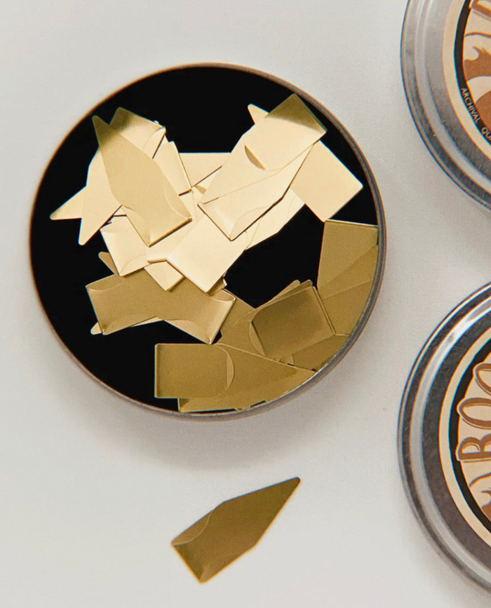 Book Clips / Book Darts Lesezeichen 100 Stück Messing – hochwertiges Lesezubehör von NAVUCKO