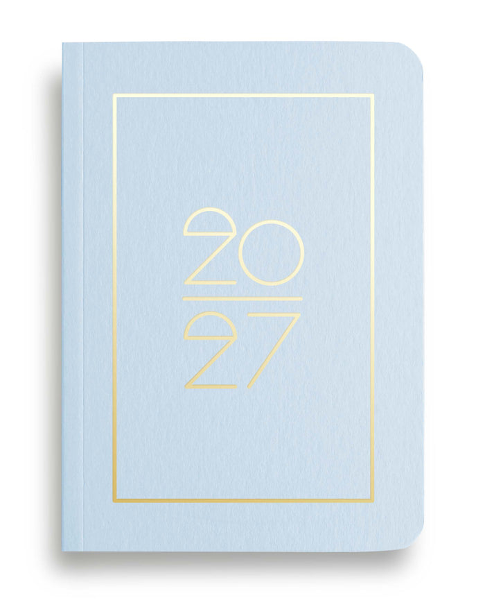 NAVUCKO Pocket Kalender 2027 in Azur Blau – Softcover Kalender mit goldenem Rahmen und typografischem 2027 Design, DIN A6
